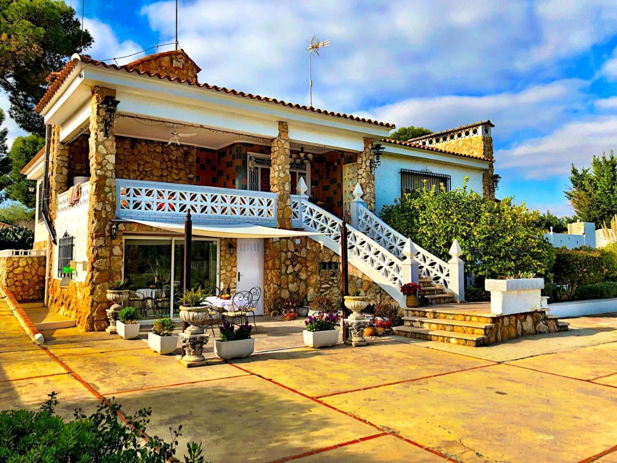 Lemon Tree Villa Monserrat Esterno foto